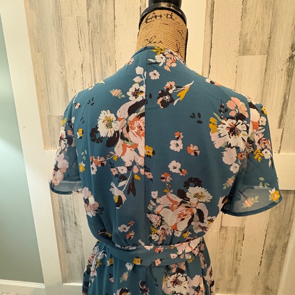 TORRID HI-LOW DRESS SIZE 1 - Picture 7 of 8